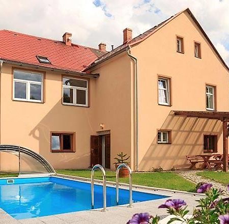 Domek U rybníčku Krásná Lípa Exteriér fotografie