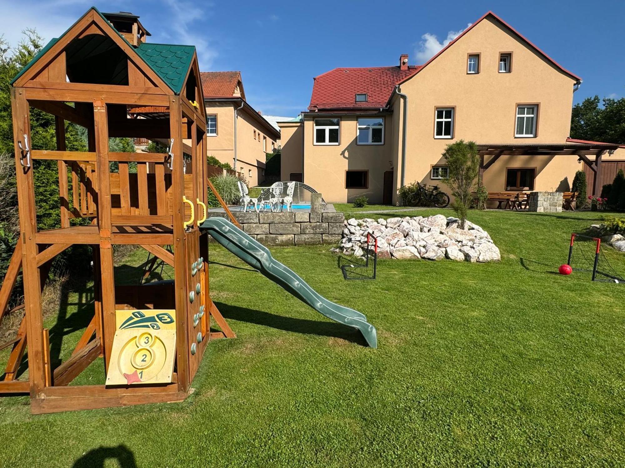 Domek U rybníčku Krásná Lípa Exteriér fotografie