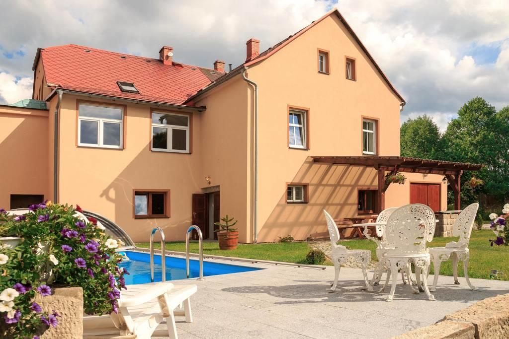 Domek U rybníčku Krásná Lípa Exteriér fotografie